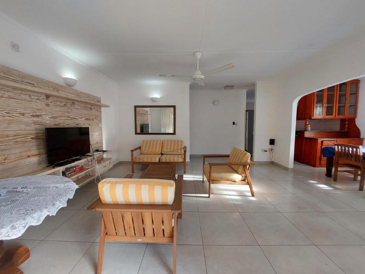Beau Vallon Villa Self Catering With Pool Luaran gambar