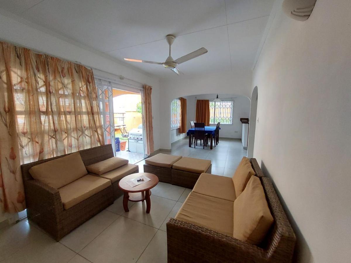 Beau Vallon Villa Self Catering With Pool Luaran gambar